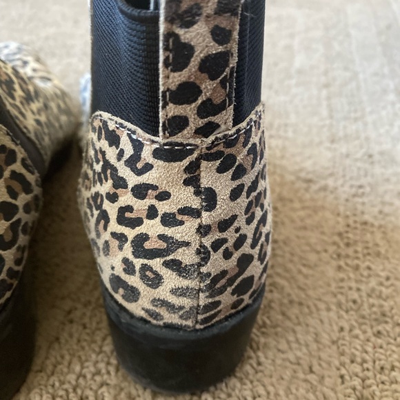 Leopard Booties - Picture 5 of 8